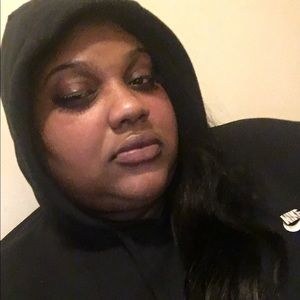 Meet your Posher, Latoya